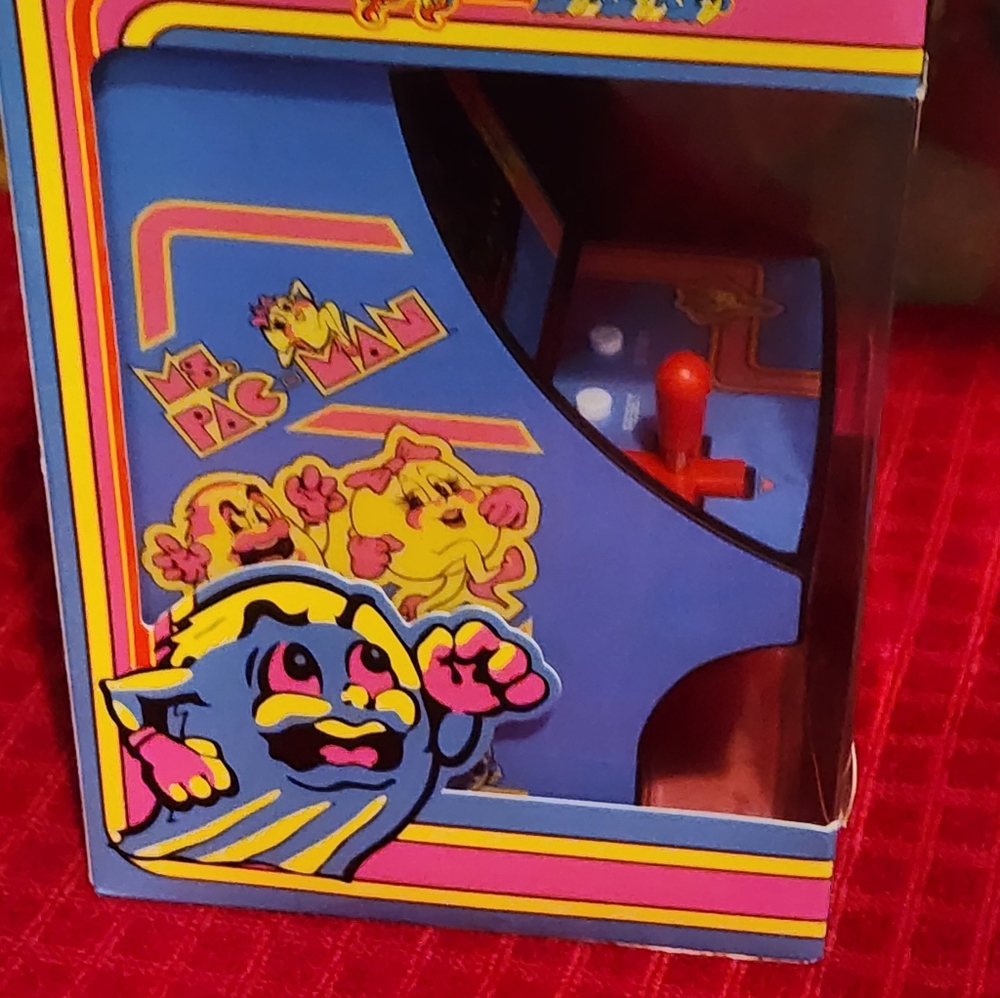 Arcade Ms. Pac-Man Mini Arcade - Yellow, Blue, Red - Picture 4 of 4